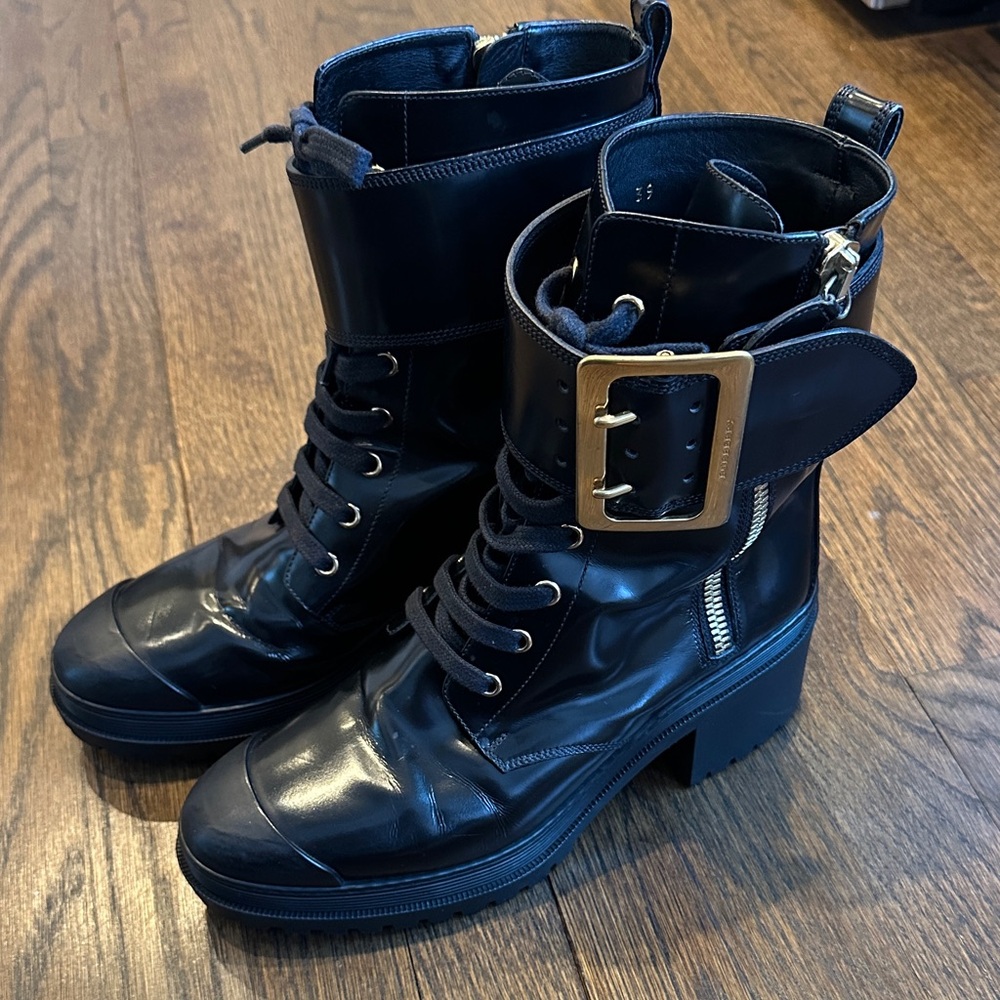 Burberry Leather Boots